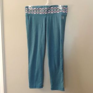 Blue Victoria's Secret leggings with knit pattern around band